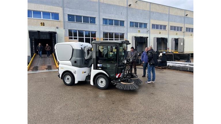 Kärcher Kommunalkehrmaschine MC150 inkl. Zubehör